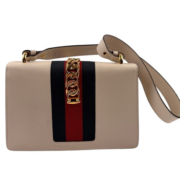 GUCCI Sylvie Embroidered Floral Shoulder Bag in White - Picture 3 of 16
